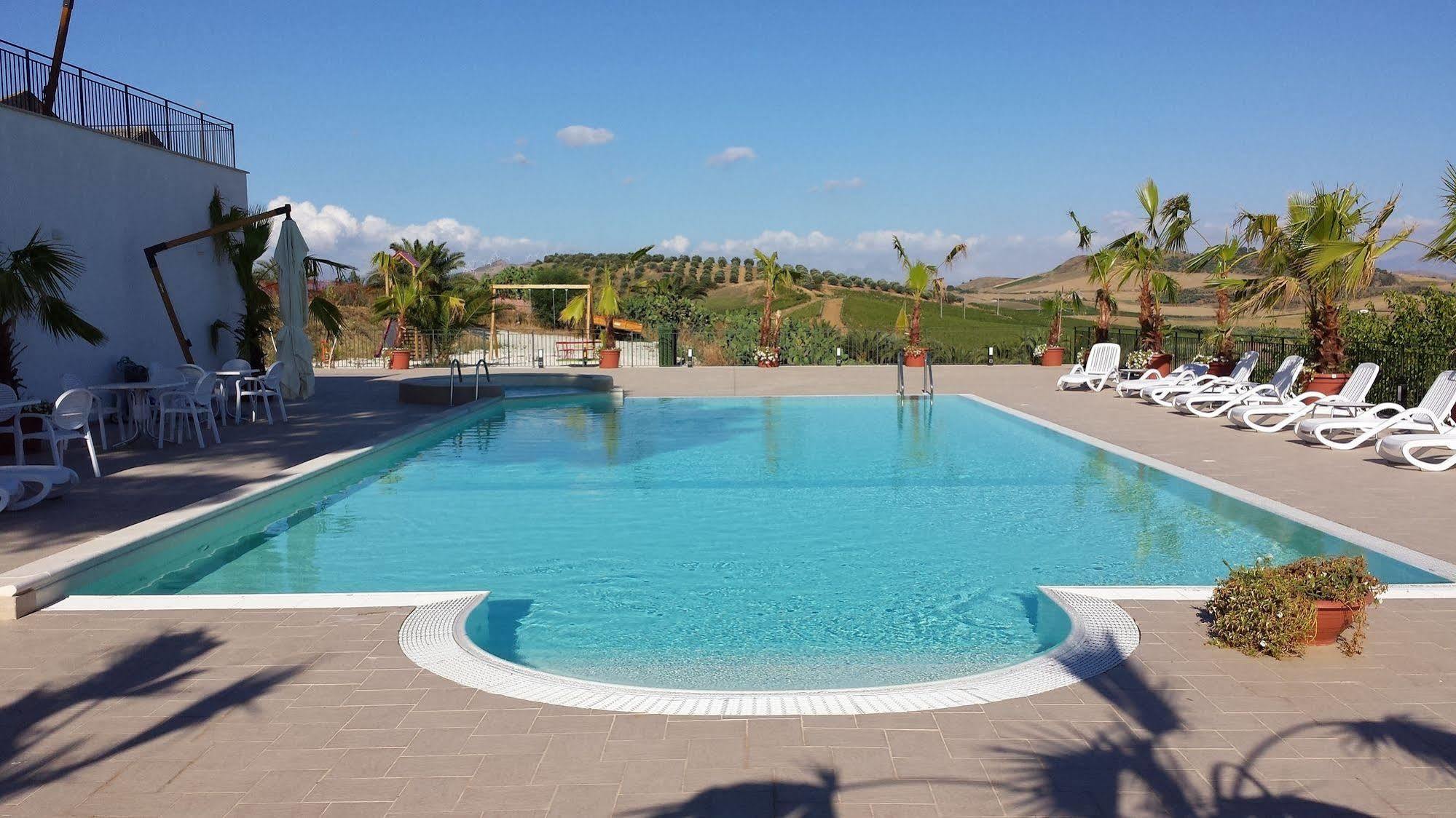 Agriturismo Sirignano Wine Resort Extérieur photo